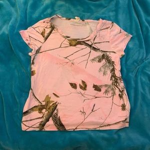 Pink realtree camo t-shirt